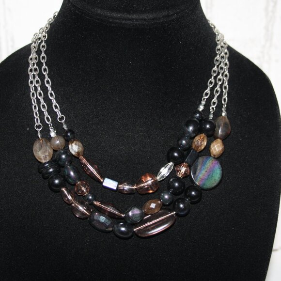 🖤✨ Silver & Black Glass Beaded Necklace – 17–21" · Layered Look · - Picture 1 of 4